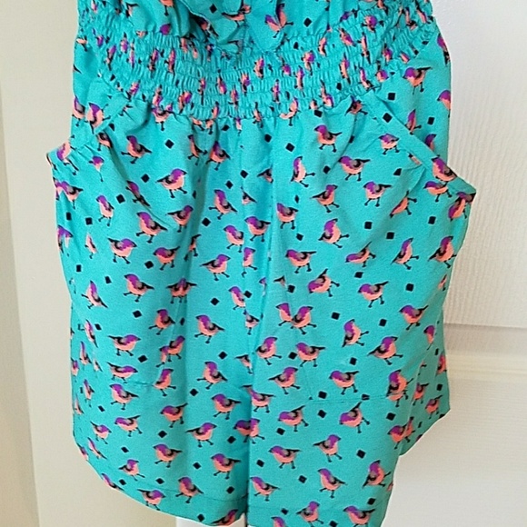 Like new, super cute romper, size Small - Picture 3 of 6